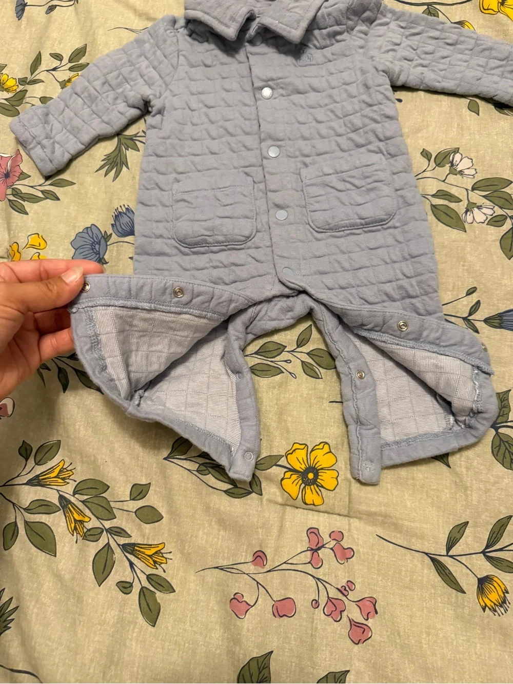 GAP Quilted One-Piece Bodysuit in Light Gray